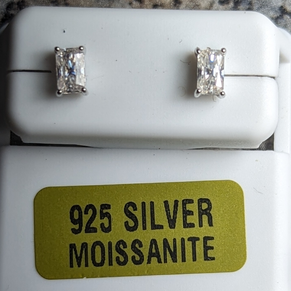 .50ct. moissinite silver stud earrings
